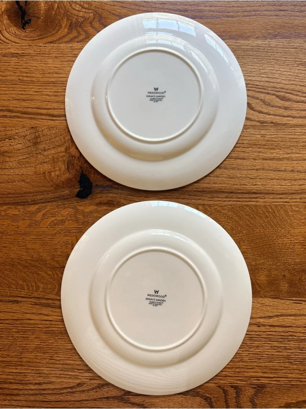Wedgwood 1997 Sarah’s Garden (2) Green Rim Dinner Plates- Made in England